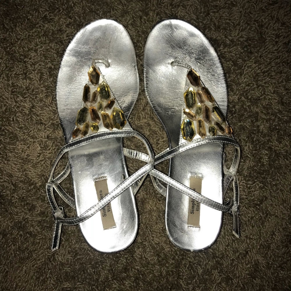 Vera wang silver and gold sandals